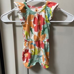 9 month Carter’s romper